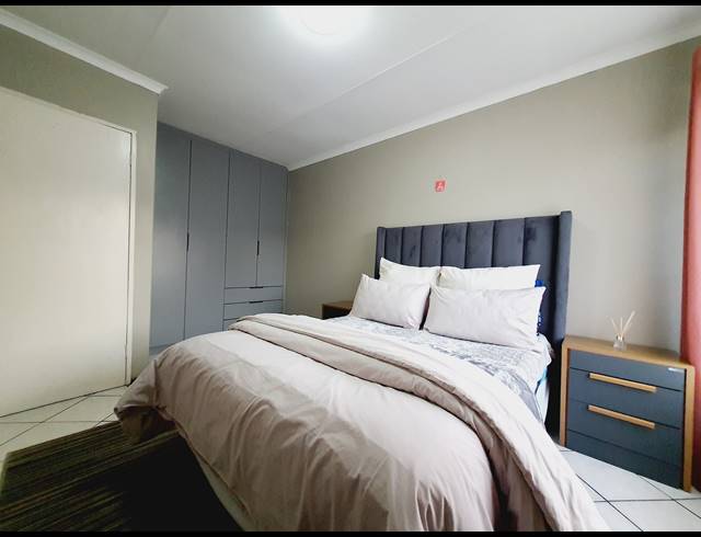 1 BEDROOM APARTMENT TO LET IN HALFWAY GARDENS
